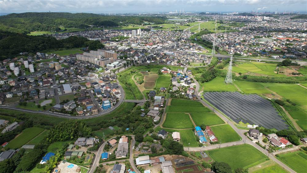 君津市 2022 常代神社 (常代) 空撮 周辺 遠景 西方向